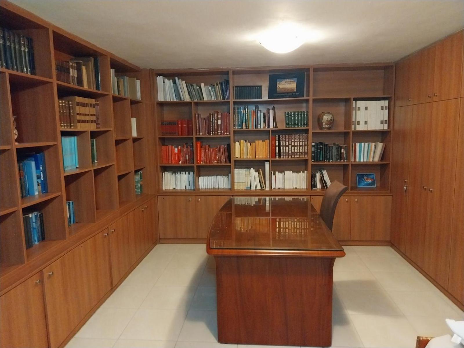 Bibliotheque Vintage Studio & Easy Garden Iraklion Buitenkant foto